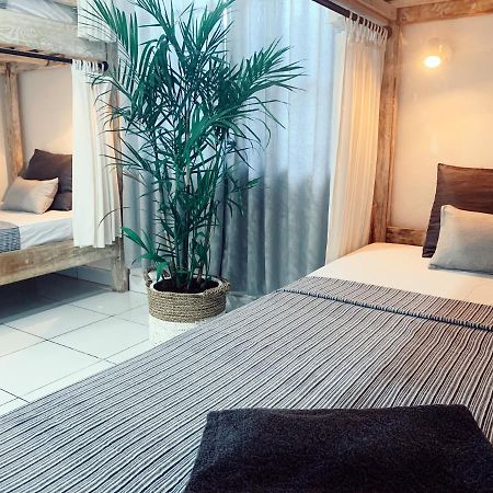 Surfers House Hotel Kuta Lombok Eksteriør billede