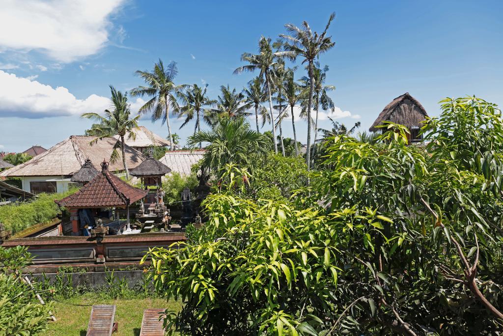 Surfers House Hotel Kuta Lombok Værelse billede