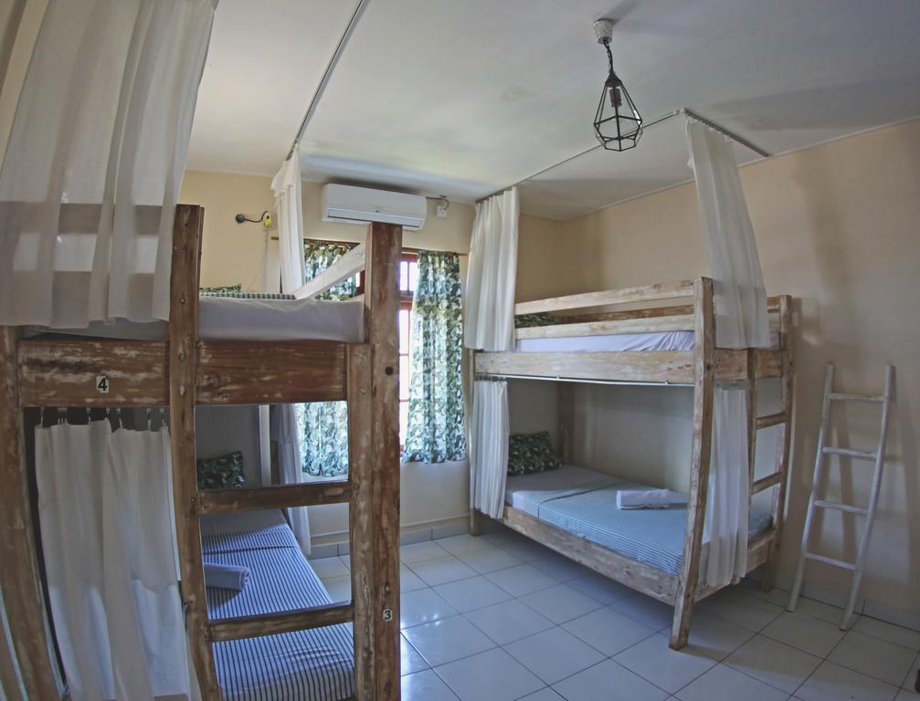 Surfers House Hotel Kuta Lombok Eksteriør billede
