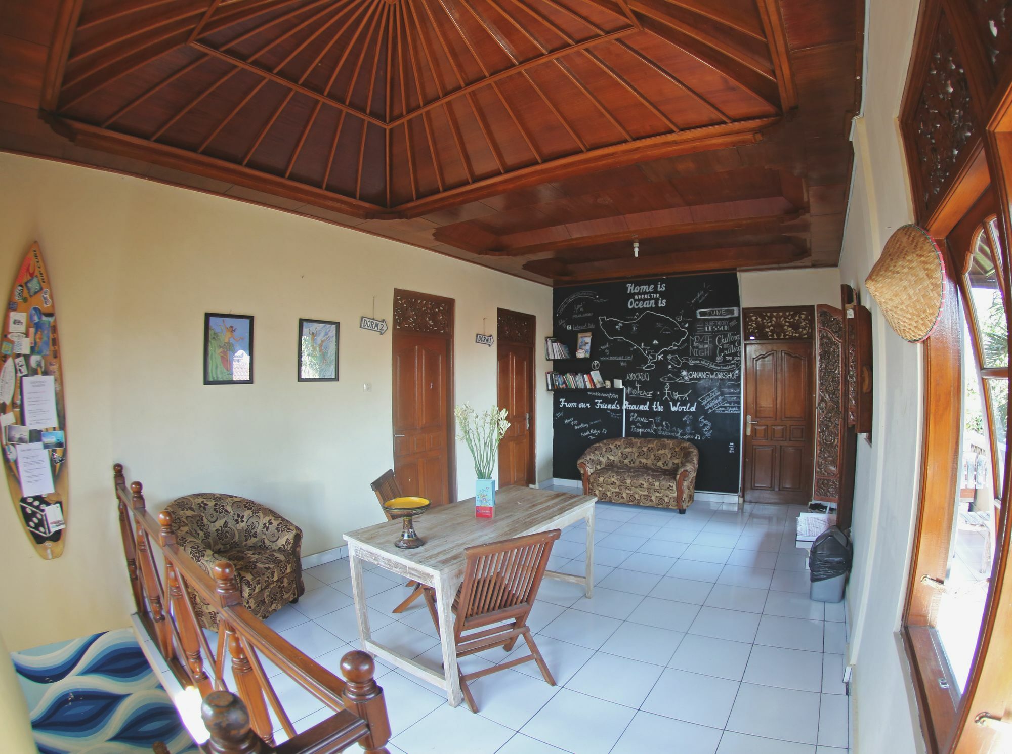 Surfers House Hotel Kuta Lombok Eksteriør billede
