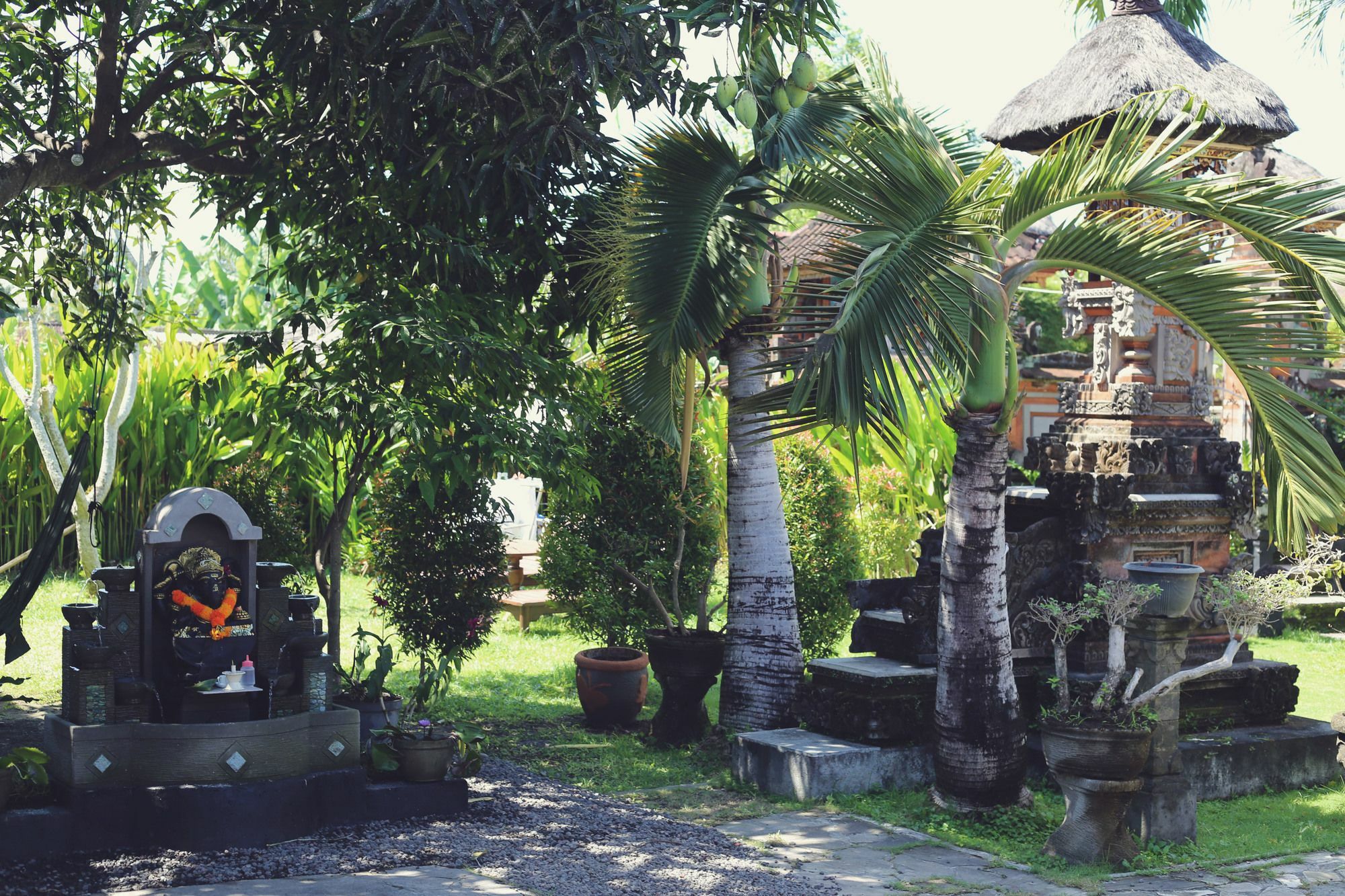 Surfers House Hotel Kuta Lombok Eksteriør billede